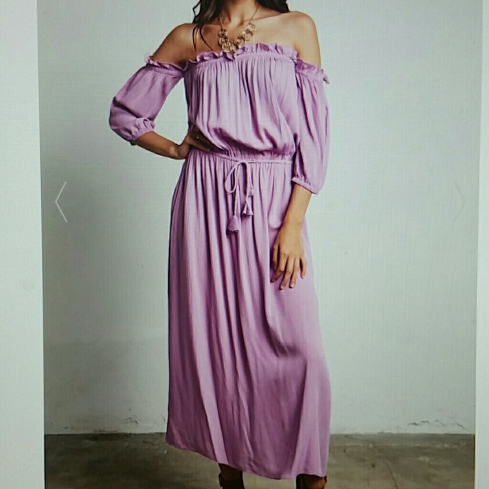 Lilac maxi dress with ruffle detail